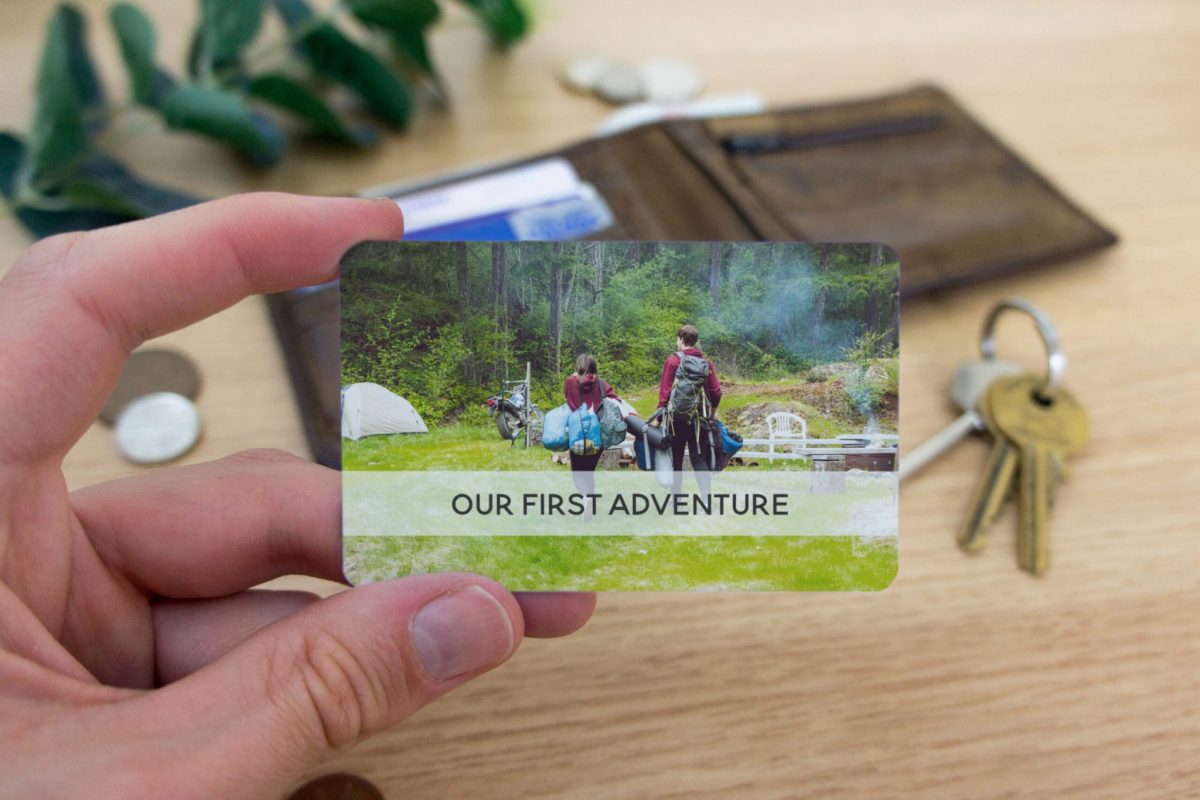 Photo wallet card with caption